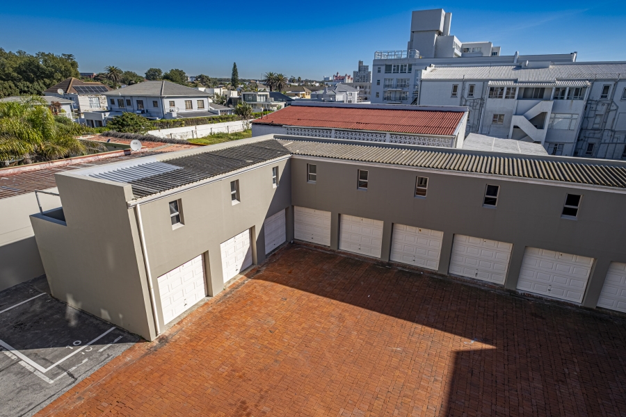 2 Bedroom Property for Sale in Summerstrand Eastern Cape